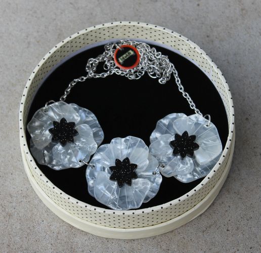 Erstwilder Necklace - Poppy Field - White - Erstwilder Necklace - Poppy Field - White