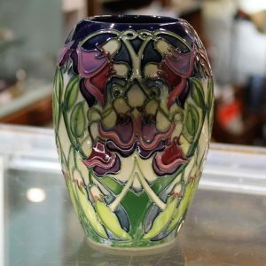Moorcroft Vase – Sea Pea