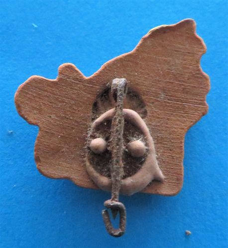 German Badge - Cat - pottery handpainted cat morpeth antique centre hunter valley german third reich winter charity relief WHW winterhilfswerk campaign tinnie badges