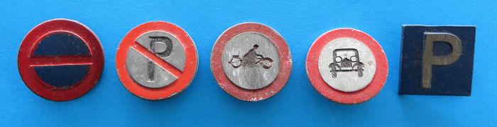German Badge Set - Street Signs - morpeth antique centre hunter valley german third reich winter charity relief WHW winterhilfswerk campaign tinnie badges car parking signs