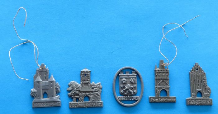German Token Set - Famous Towers - morpeth anrtique centre hunter valley german world war two II WHW winterhilfswerk DVA cultural organisation famous city towers charity campaign relief tinnie token badge third reich