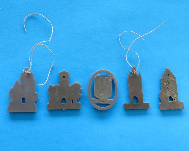 German Token Set - Famous Towers - morpeth anrtique centre hunter valley german world war two II WHW winterhilfswerk DVA cultural organisation famous city towers charity campaign relief tinnie token badge third reich