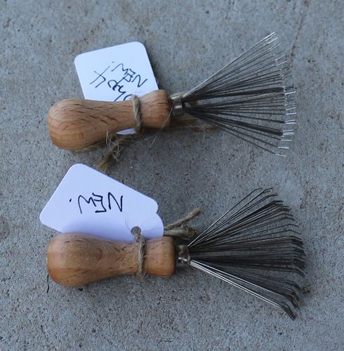 Comb & Hairbrush Cleaner - morpeth antique centre hunter valley heaven in earth brush comb hair vintage style