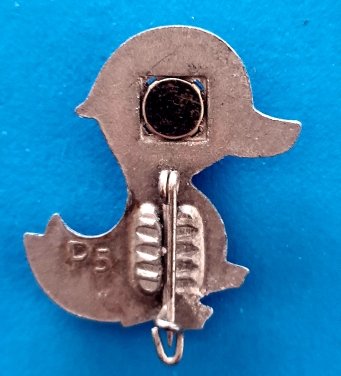 German Charity Badge - Duck - morpeth antique centre hunter valley german world war two II third reich WHW winter charity relief token glass metal plastic donation pin badge duck