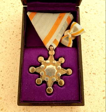 Japan - Imperial Order of the Sacred Treasure 8th Class Medal - morpeth antique centre hunter valley militaria Japan order of the sacred treasure 8th class medal star world war two
