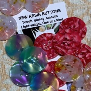 New Resin Buttons x 3 (code716)