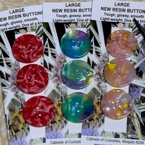 New Resin Buttons x 3 (code 715)