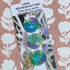 New Resin Buttons x 3 (code716)