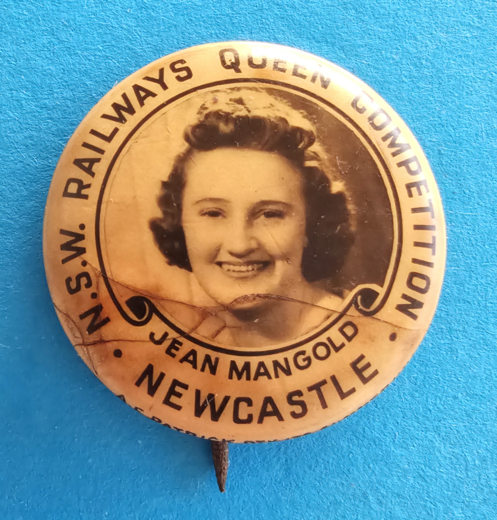 NSW Railways Queen Badge 1941 - morpeth antique centre hunter region valley vintage new south wales railways queen competition badge newcastle jean mangold