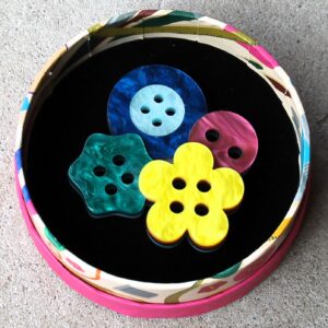Erstwilder Brooch – Cute as a Button