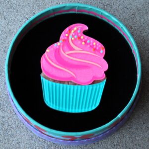 Erstwilder Brooch – Iced Cupcake