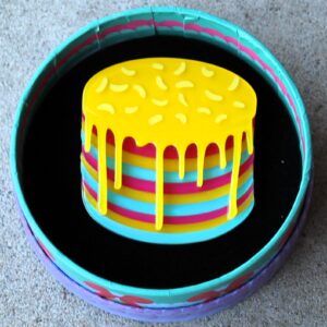 Erstwilder Brooch – Rainbow Cake