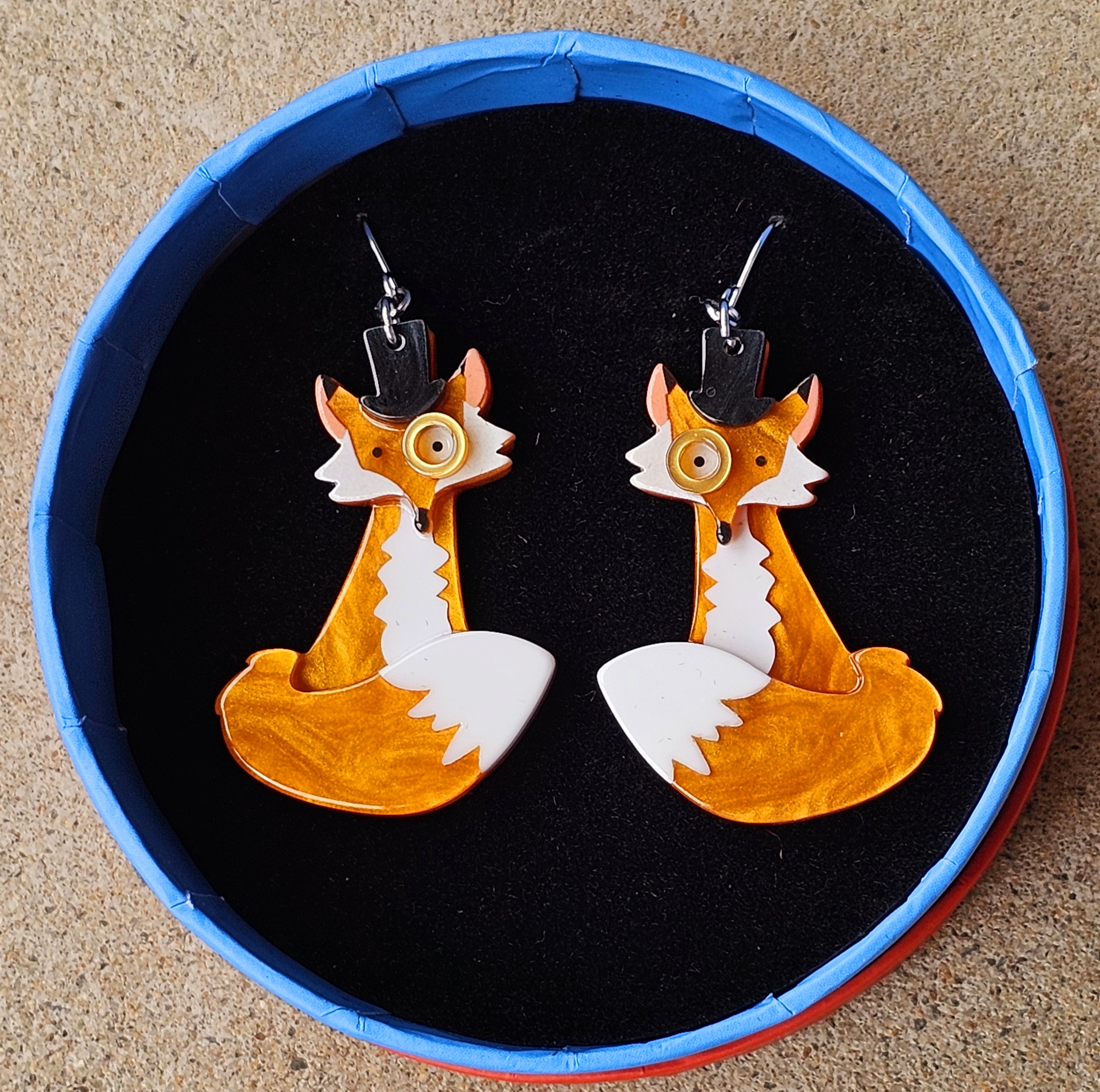 Erstwilder Earrings - Felix the Fox - morpeth antique centre hunter valley region erstwilder mini brooch necklace pin enamel earring set valentines london calling royal family united kingdom england retro collectable resin plastic love felix the fox red
