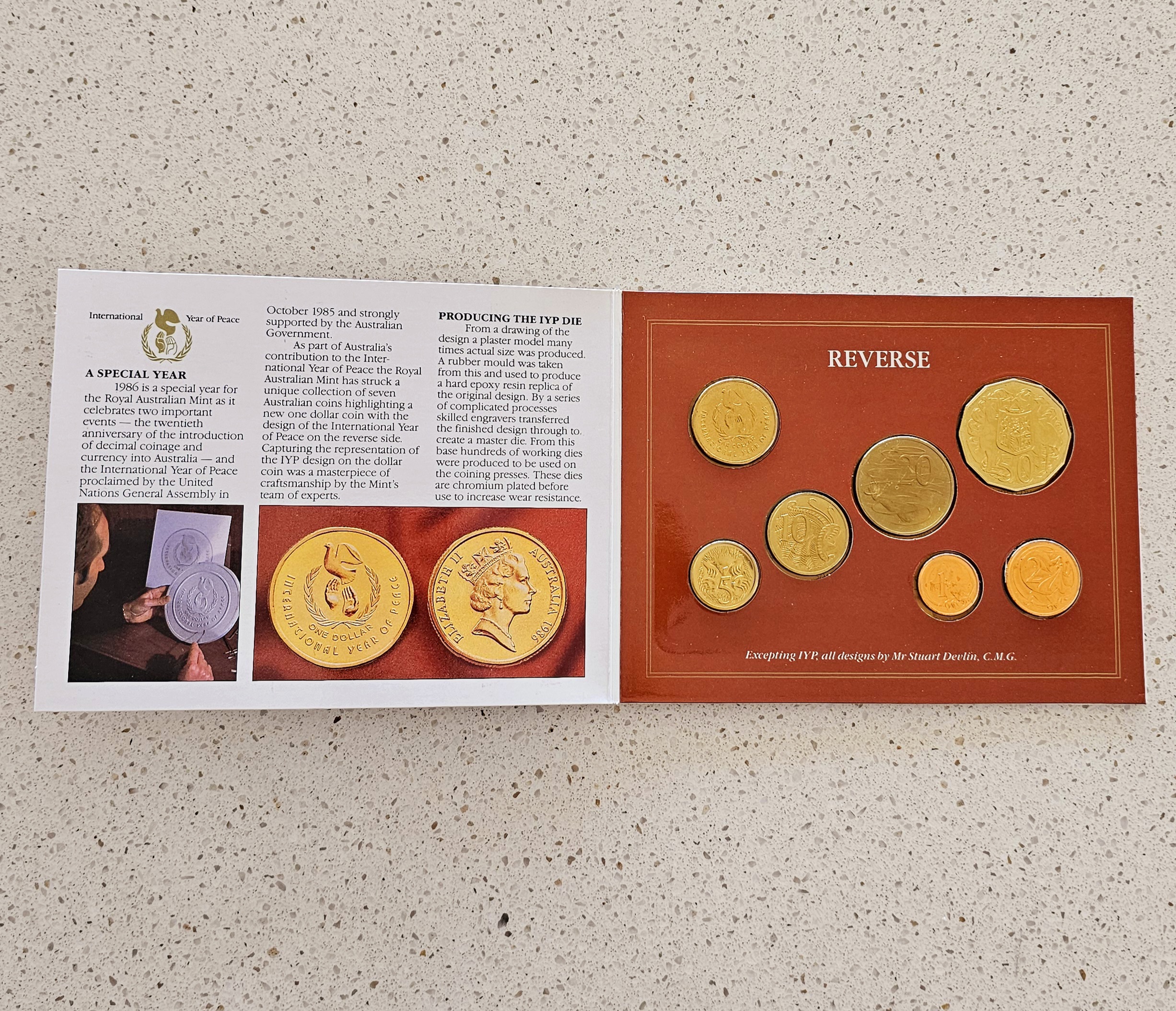 Australian Mint Uncirculated Coin Set - 1986 - morpeth antique centre hunter valley region australian mint set uncirculated coins birth year 1986 international year of peace dove