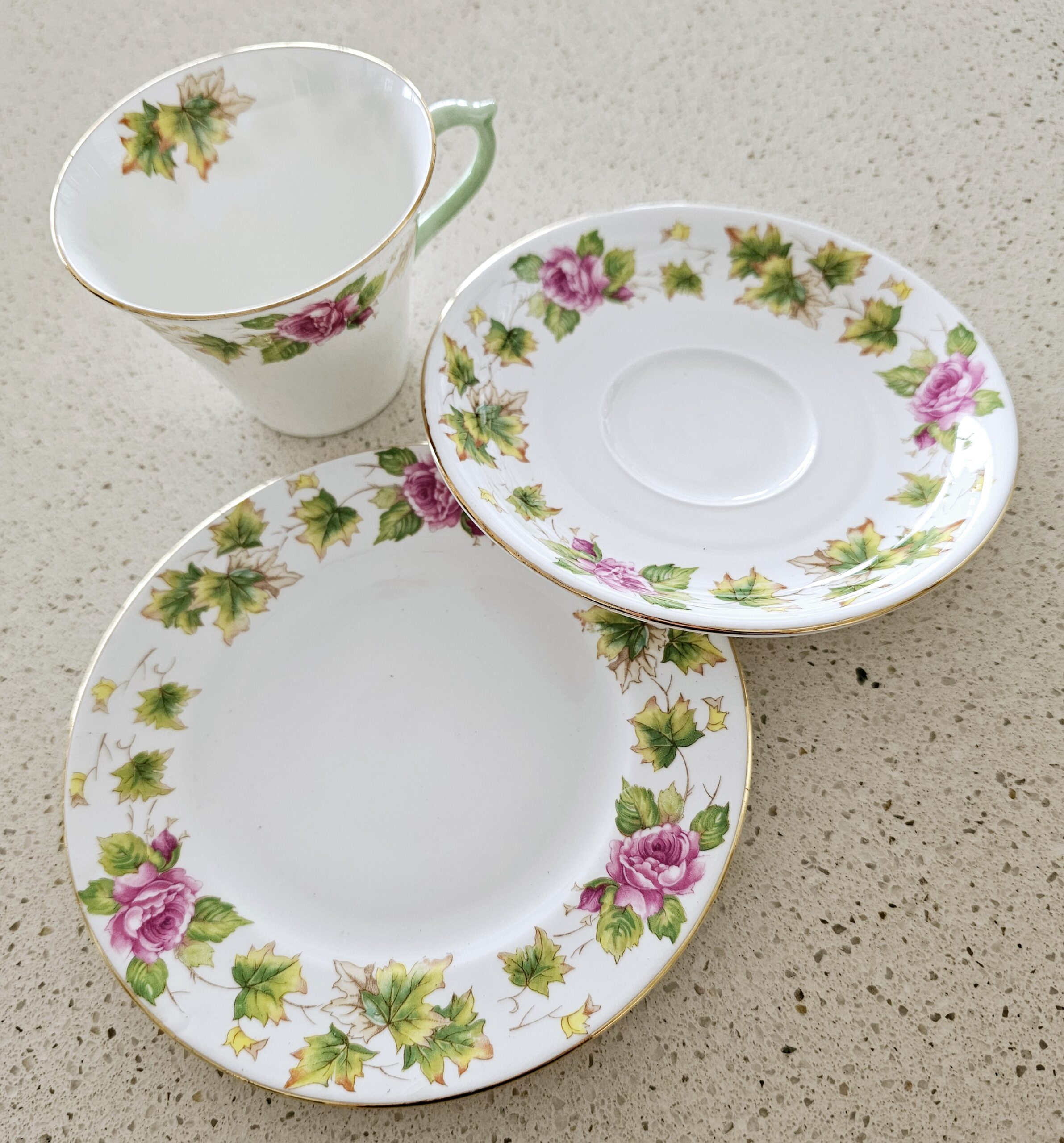 Shelley Bowl 1920's - morpeth antique centre hunter valley region shelly dainty royalty cup saucer plate trio roses and grape vine ivy leaves leaf maple