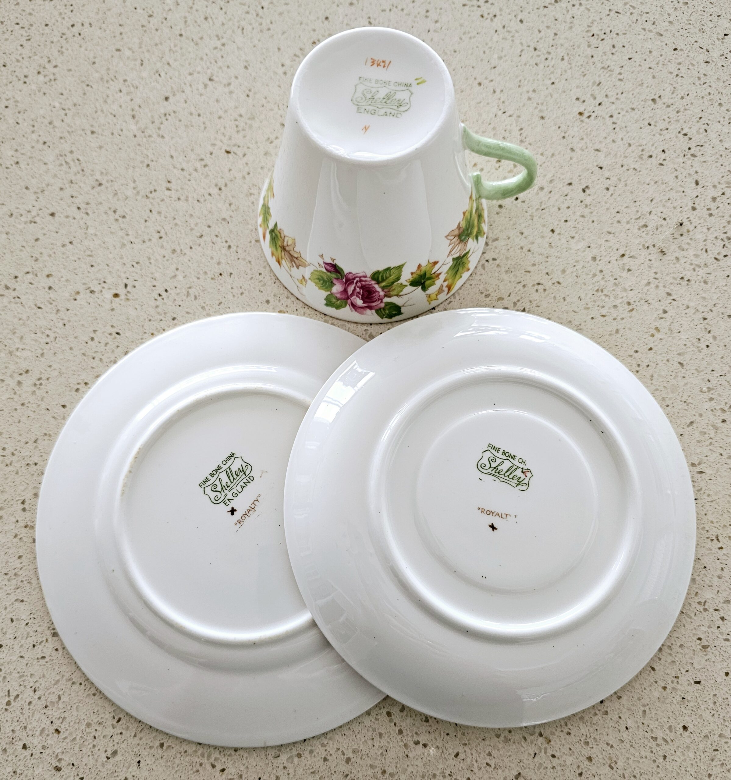 Shelley Bowl 1920's - morpeth antique centre hunter valley region shelly dainty royalty cup saucer plate trio roses and grape vine ivy leaves leaf maple