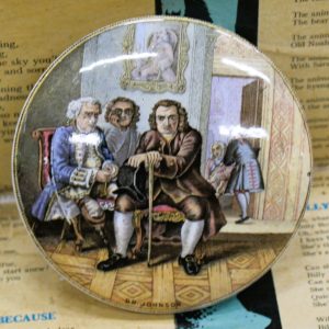Prattware Pot Lid – Dr Johnson
