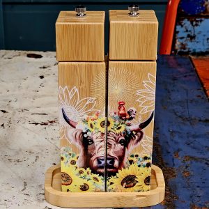 Salt & Pepper Grinder Set with Tray – Cow & Sunflowers