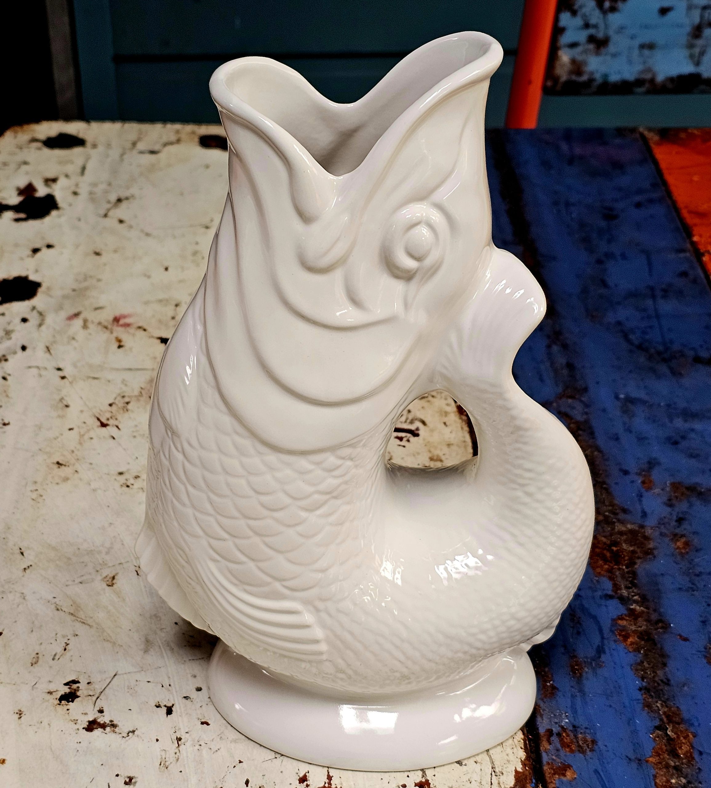 Gluggle Jug - White - morpeth gift gallery antique centre hunter valley region wade ceramics devon cornwall pottery ceramic gluggle jug novelty fish gurgling sound when liquid water poured