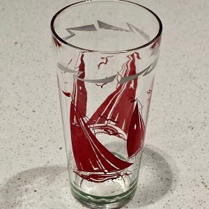 Swanky Swig Glass – Yachts