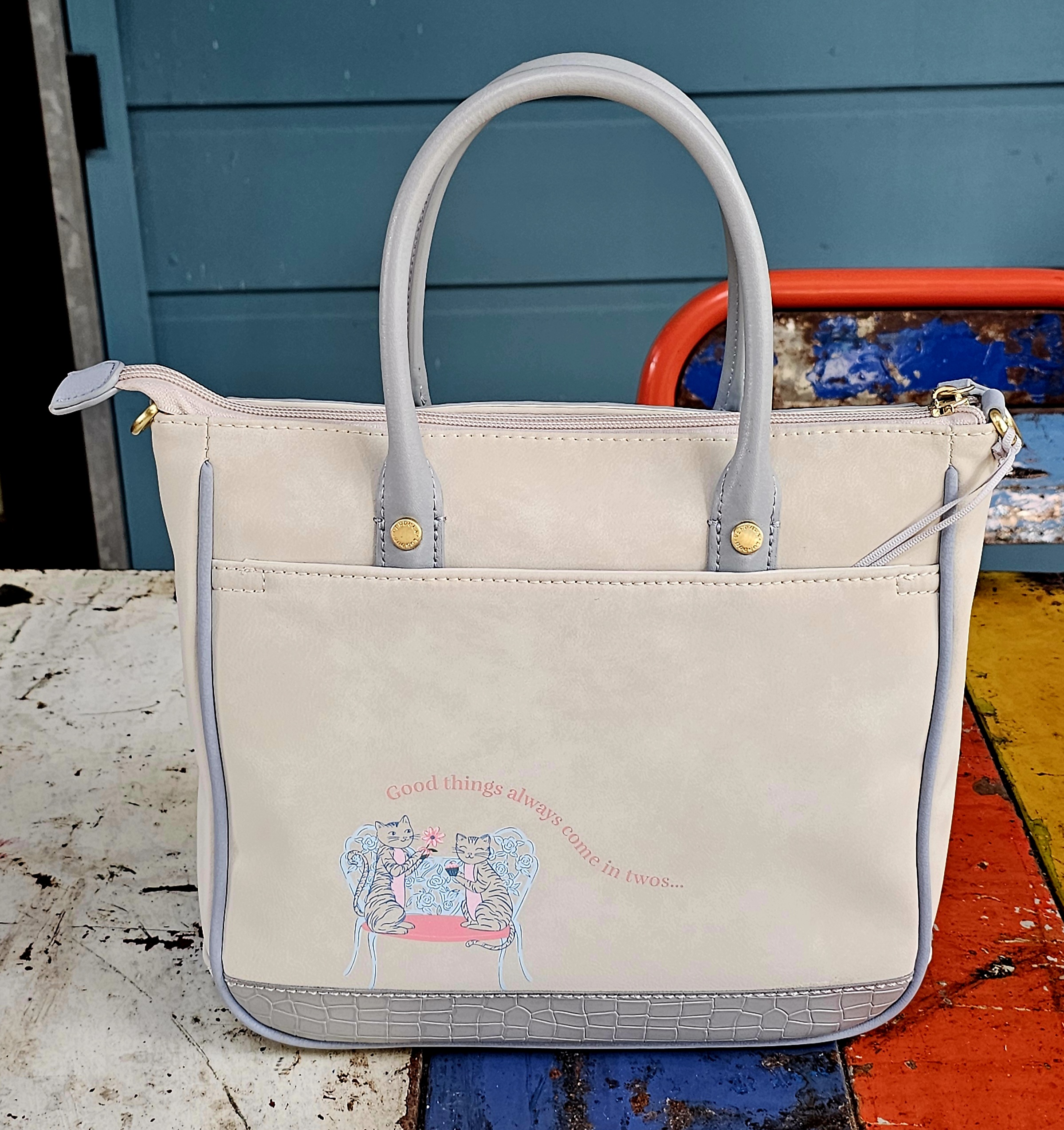 Vendula Isabelle Bag - Posies & Patisseries - morpeth antique centre hunter valley region vendula london collectable grab grace phone pouch kate card coin zip wallet purse handbag florist flower posies patisseries shop store little