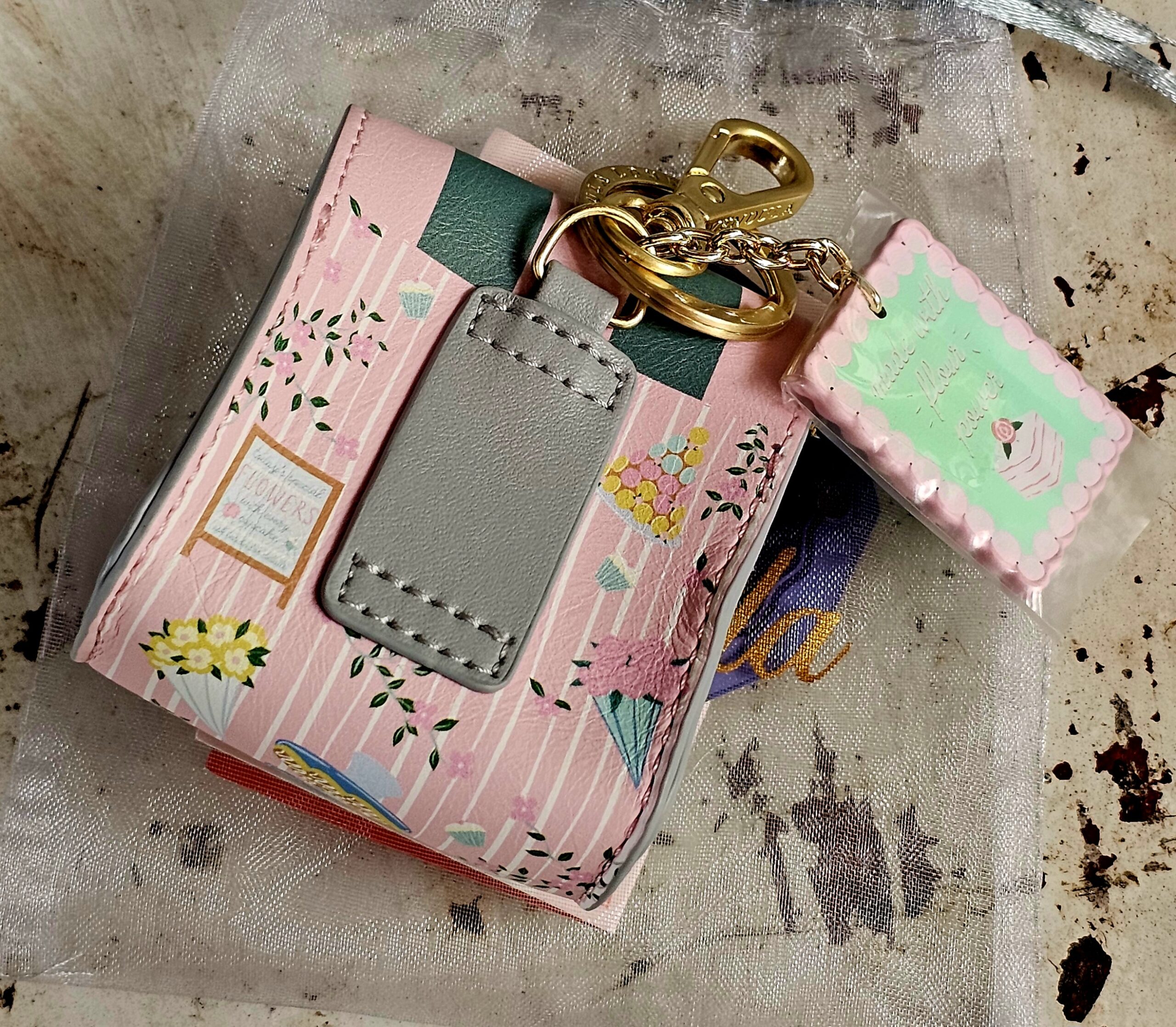 Vendula Keychain Pouch - Posies & Patisseries - morpeth antique centre hunter valley region vendula london collectable grab grace phone pouch kate card coin zip wallet purse handbag florist flower posies patisseries shop store little