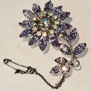Flower Brooch by Jewel Crest