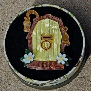 Erstwilder Brooch – Silky’s Door