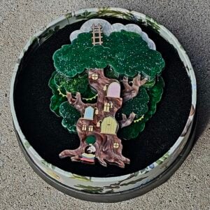 Erstwilder Brooch – The Faraway Tree