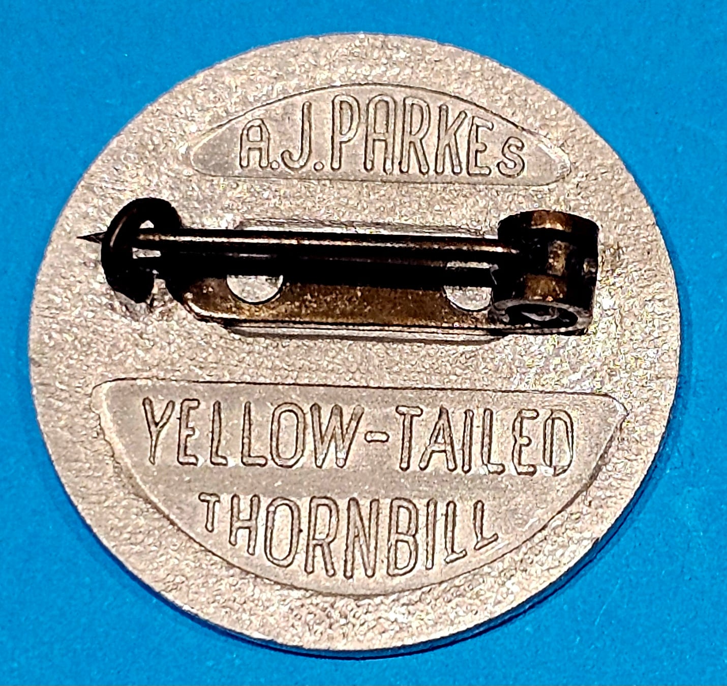 NSW Gould League Badge 1968 - morpeth antique centre hunter valley region nsw gould league bird lovers badge 1968 yellow tailed thornbill aj parkes maker marked