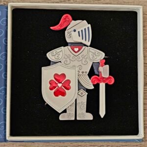 Erstwilder Brooch – Plot Armour