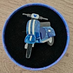 Erstwilder Brooch – Roman Holiday