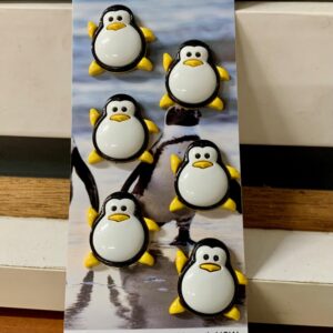 Penguin Buttons x 6 (code 048)