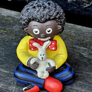 Golly Figurine – Rabbit