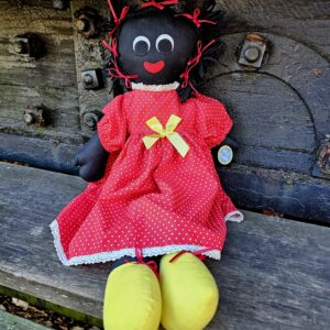 Golli Girl – Lou Lou