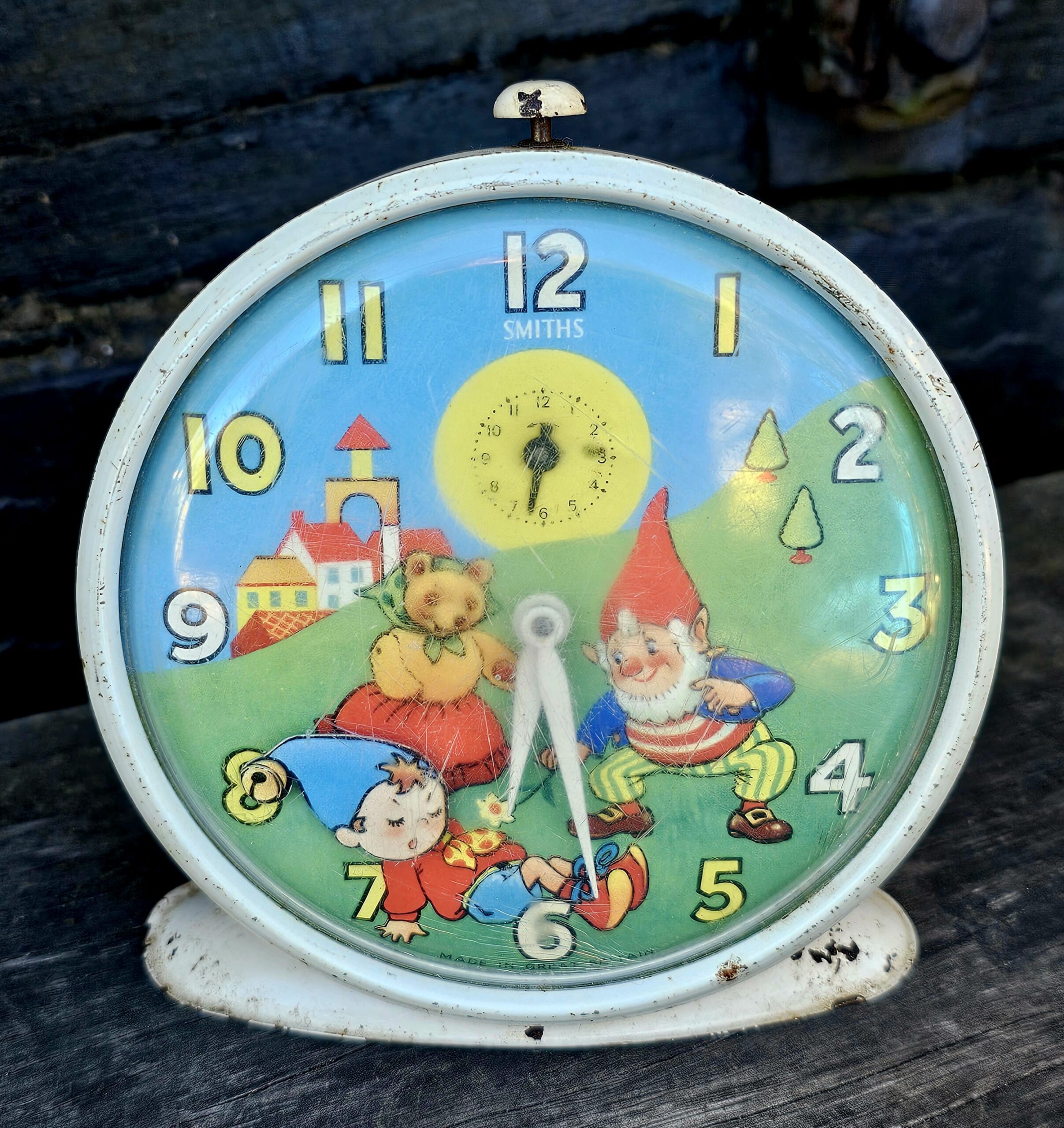 Vintage Noddy Clock - morpeth antique centre hunter valley region golly golli golliwogg resin plastic ceramic figurine cloth doll plush toy rag vintage black americana florence upton victorian era ceramic wooden noddy enid blyton