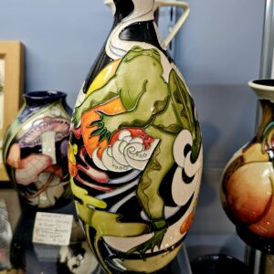Moorcroft Pottery Vase – Waterlily Leap