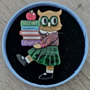 Erstwilder Brooch – Professor Hootsworth