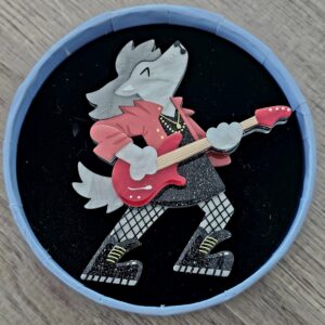 Erstwilder Brooch – Howl Shredder