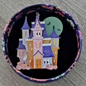 Erstwilder Brooch – Haunted Hideaway