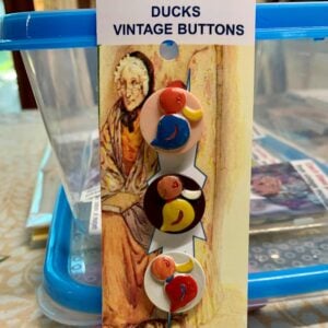 Casein Duck Buttons x 3 (code 542)