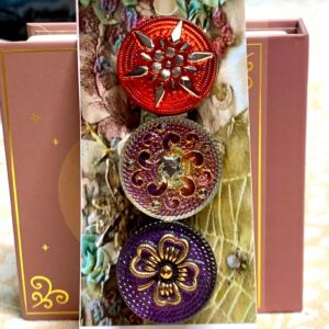 Czech Glass Buttons x 3 (code 419)