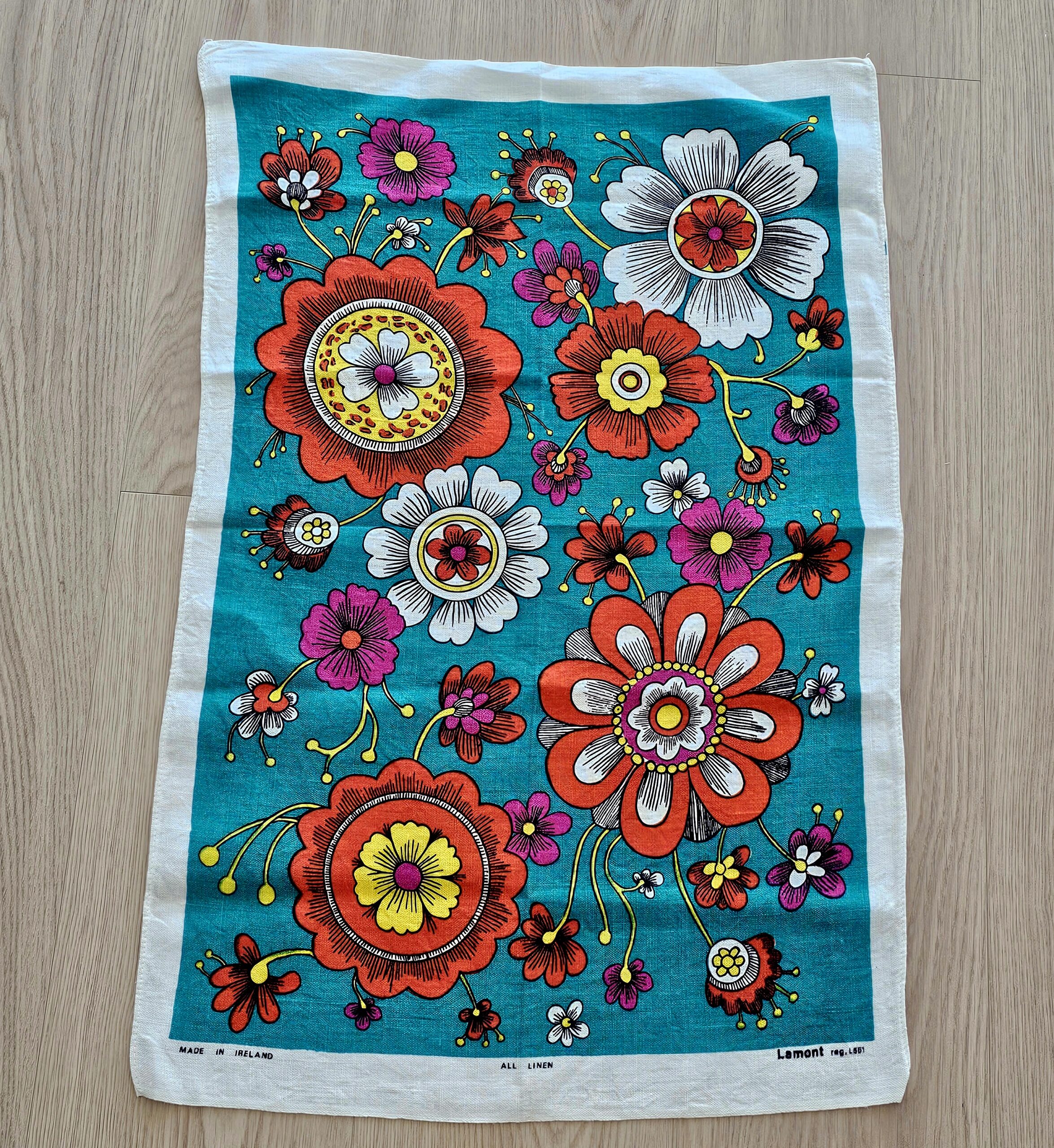 Teatowel - 1970's Floral - morpeth antique centre hunter valley region vintage tea towel linen cotton roadtrip towns villages international 1970's Floral