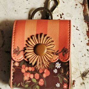 Vendula Key Ring & Pouch – Flower Shop